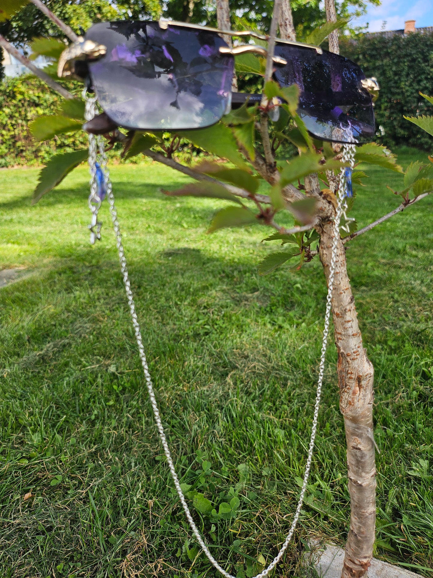 Cosmic Dreams Looking Chain