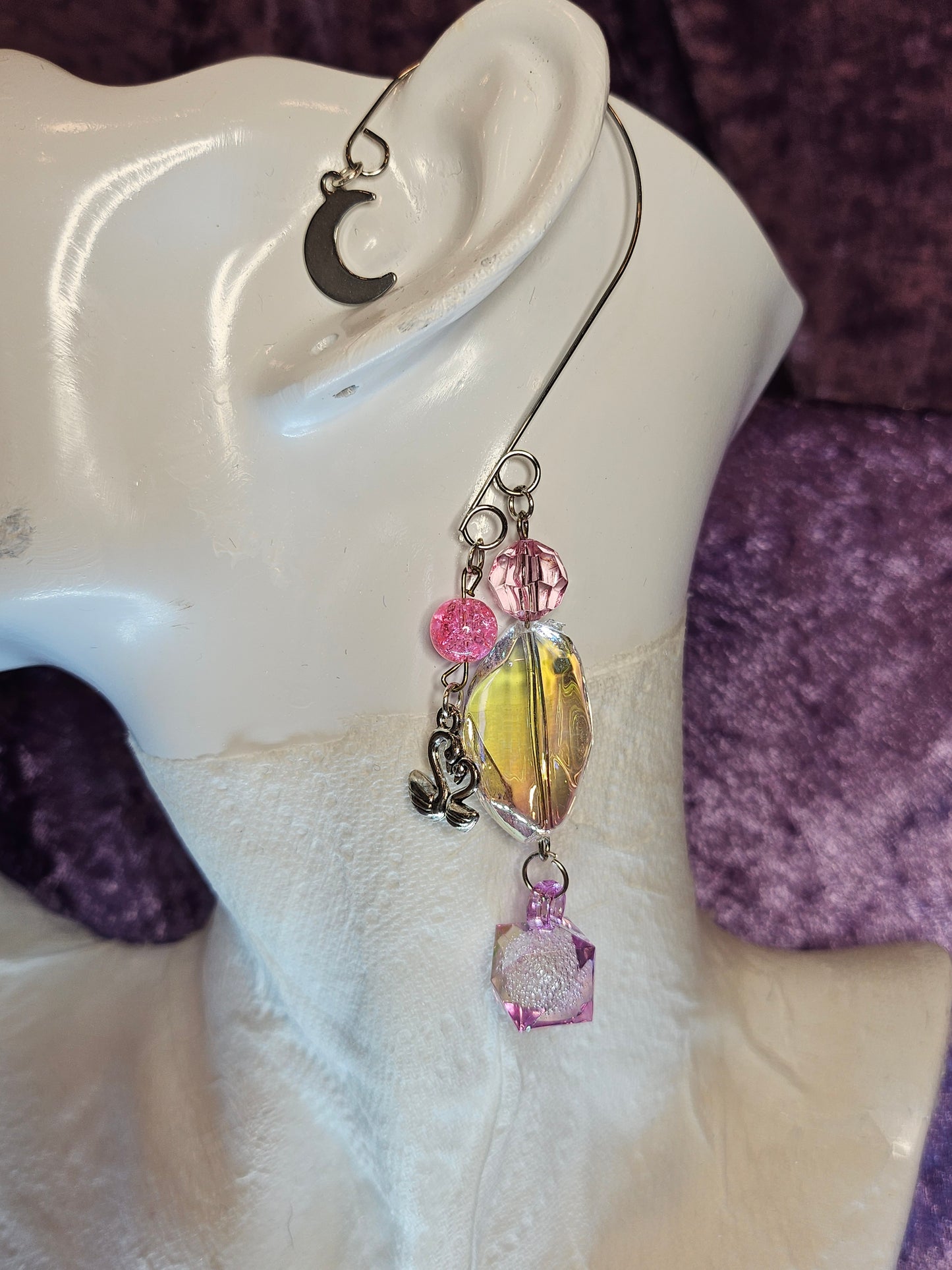 Blushing Pretty Swans Wire Ear Cuff