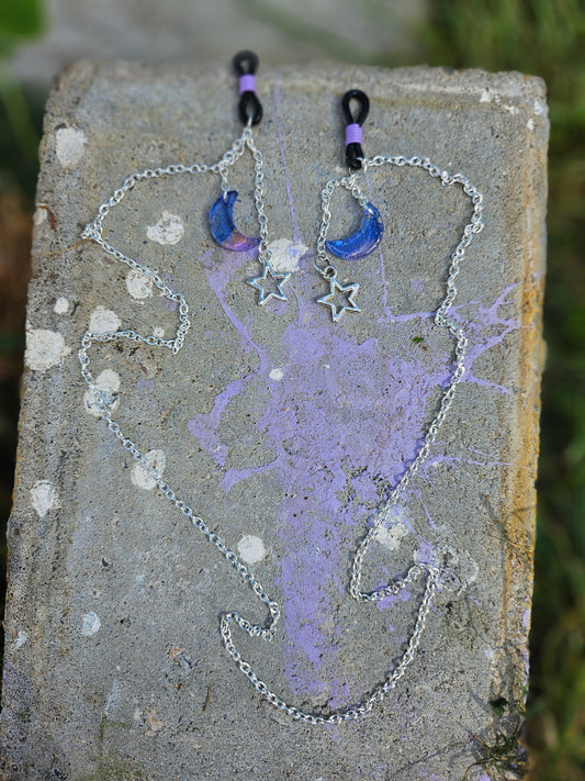 Cosmic Dreams Looking Chain