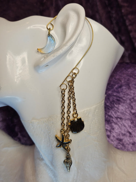 On the Ocean Floor Wire Ear Cuff