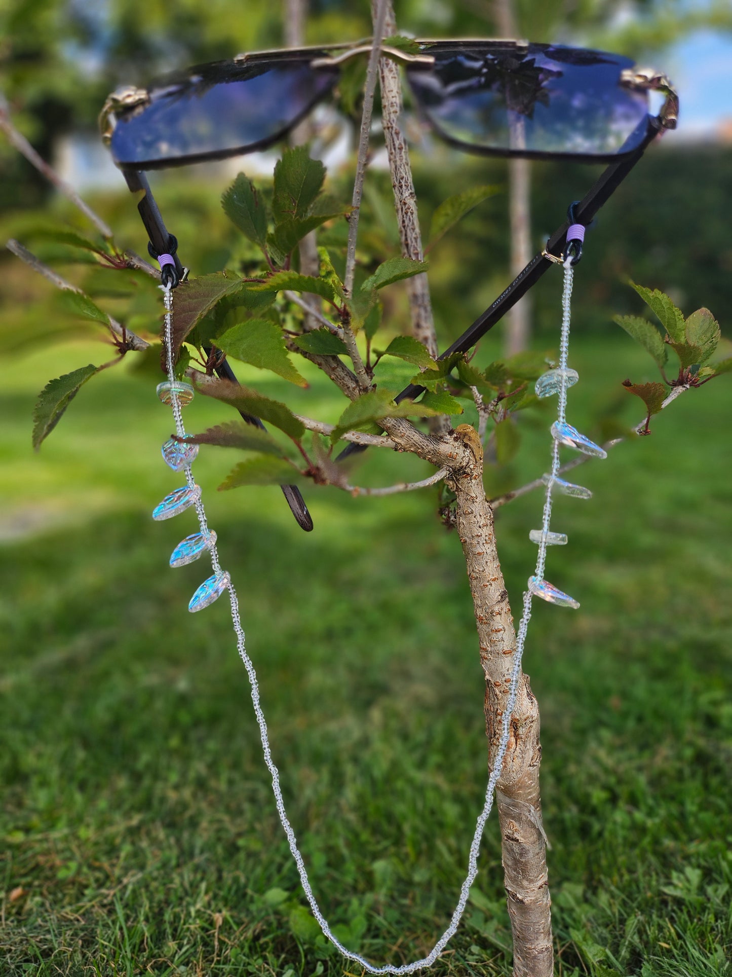 Elven Whispers Looking Chain