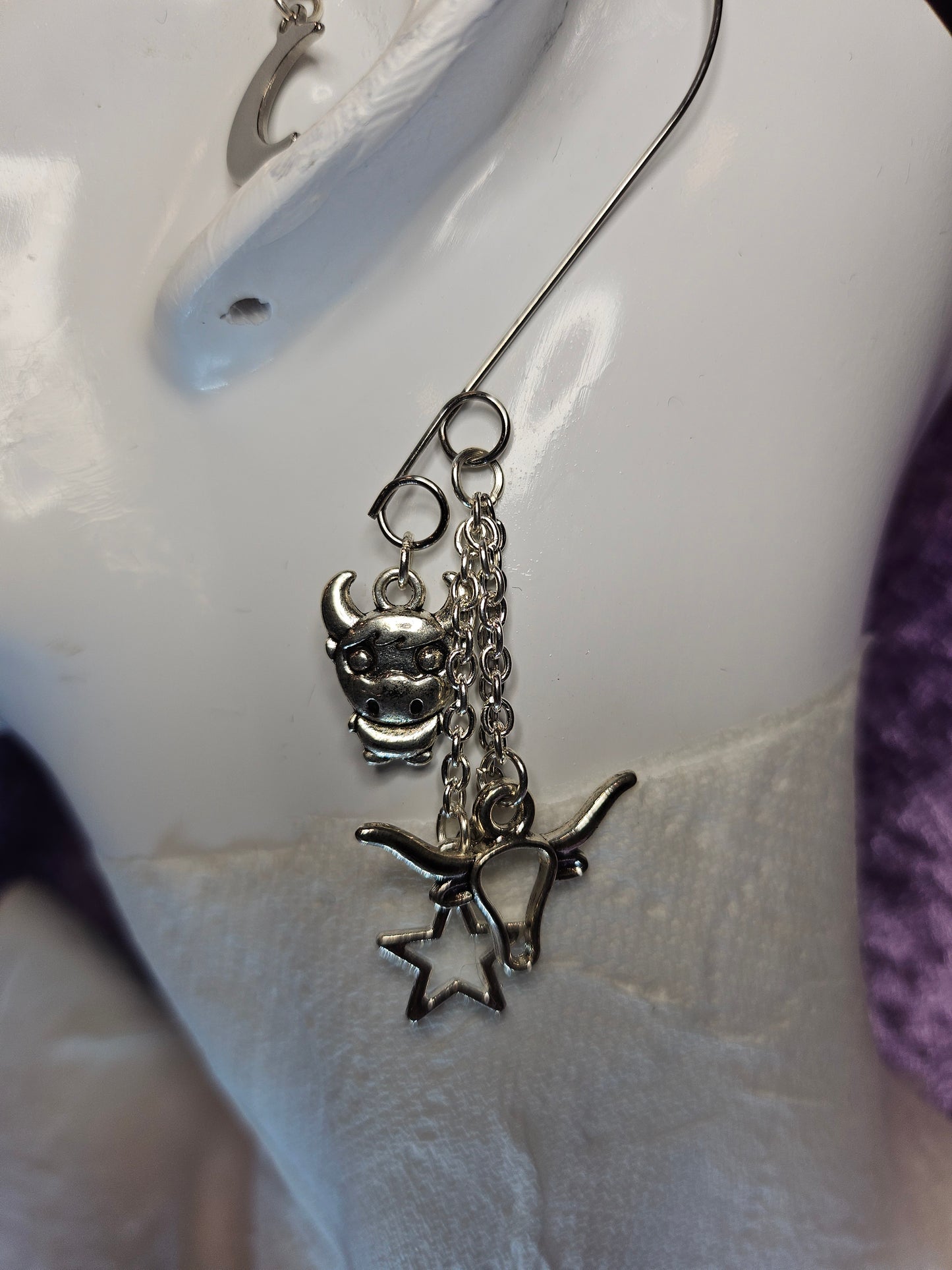 Bull-lieve Me Wire Ear Cuff