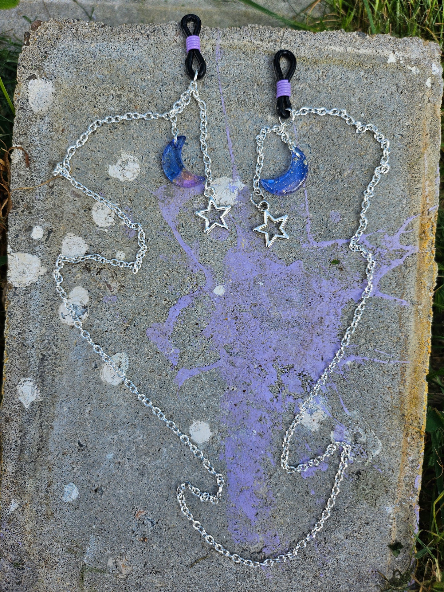 Cosmic Dreams Looking Chain