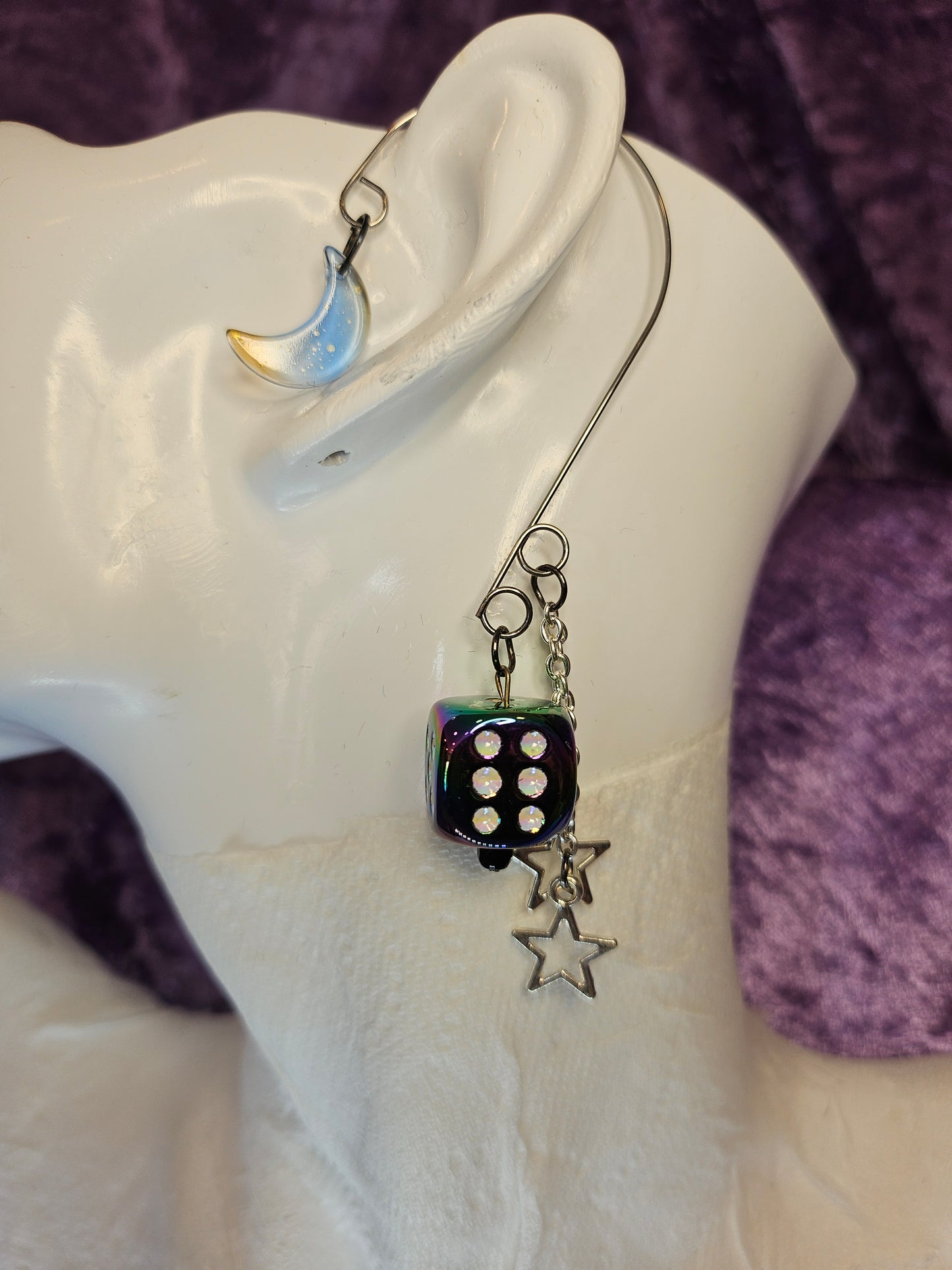 Space Lucky Stars Wire Ear Cuff